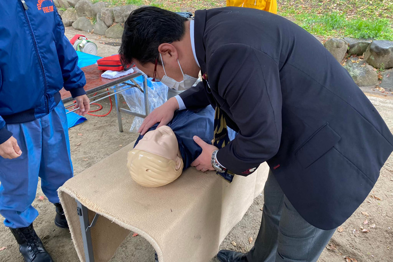 山手公園にて焼き芋大会・消防団フェスティバル開催