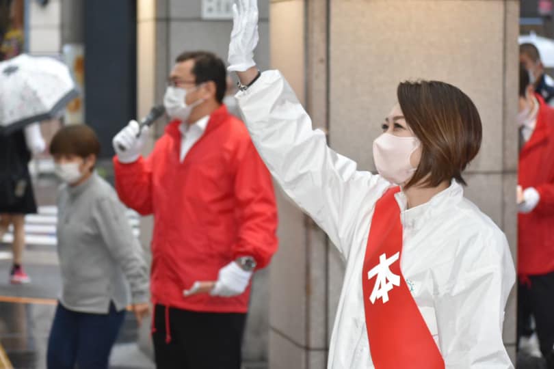 各駅にて街頭活動