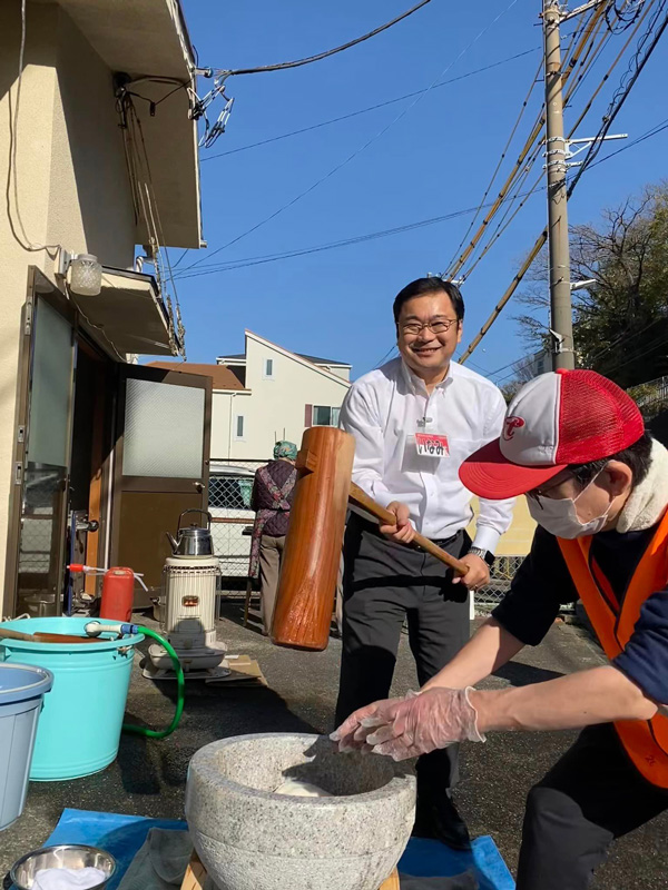 餅つき