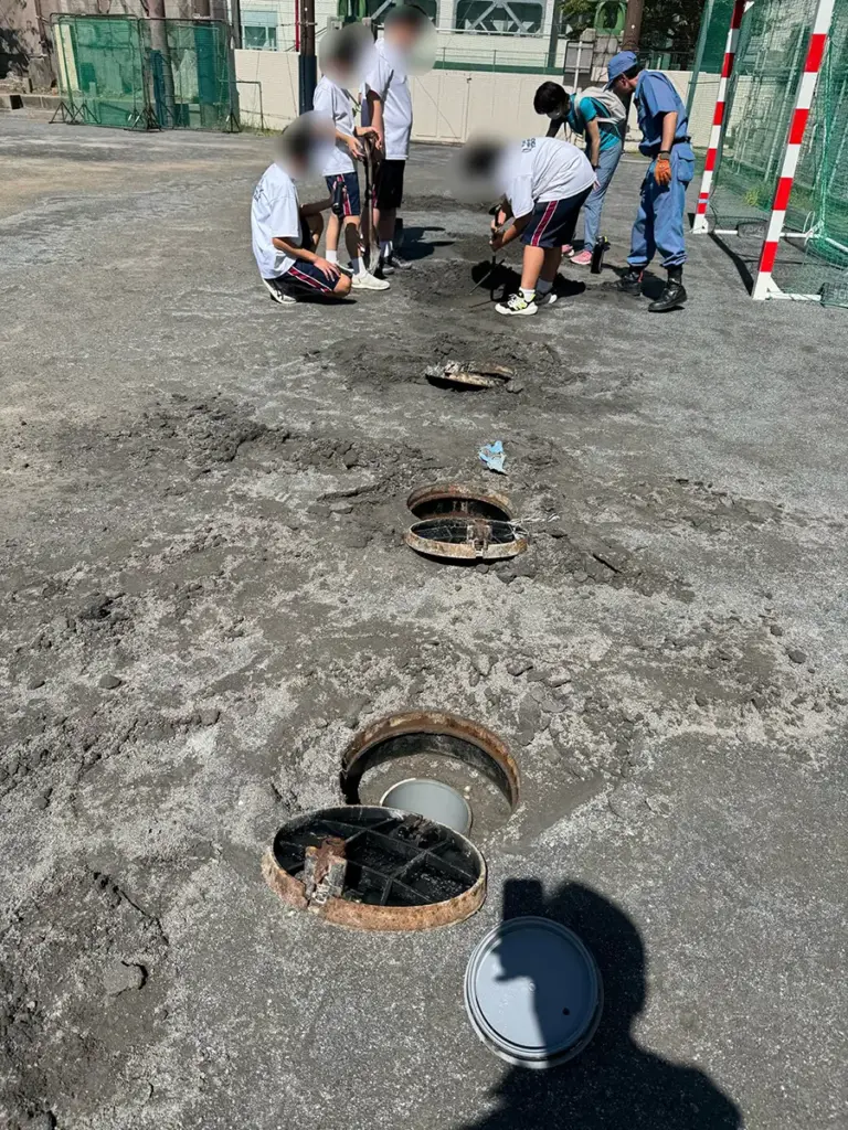 いち早く仮設トイレ設置