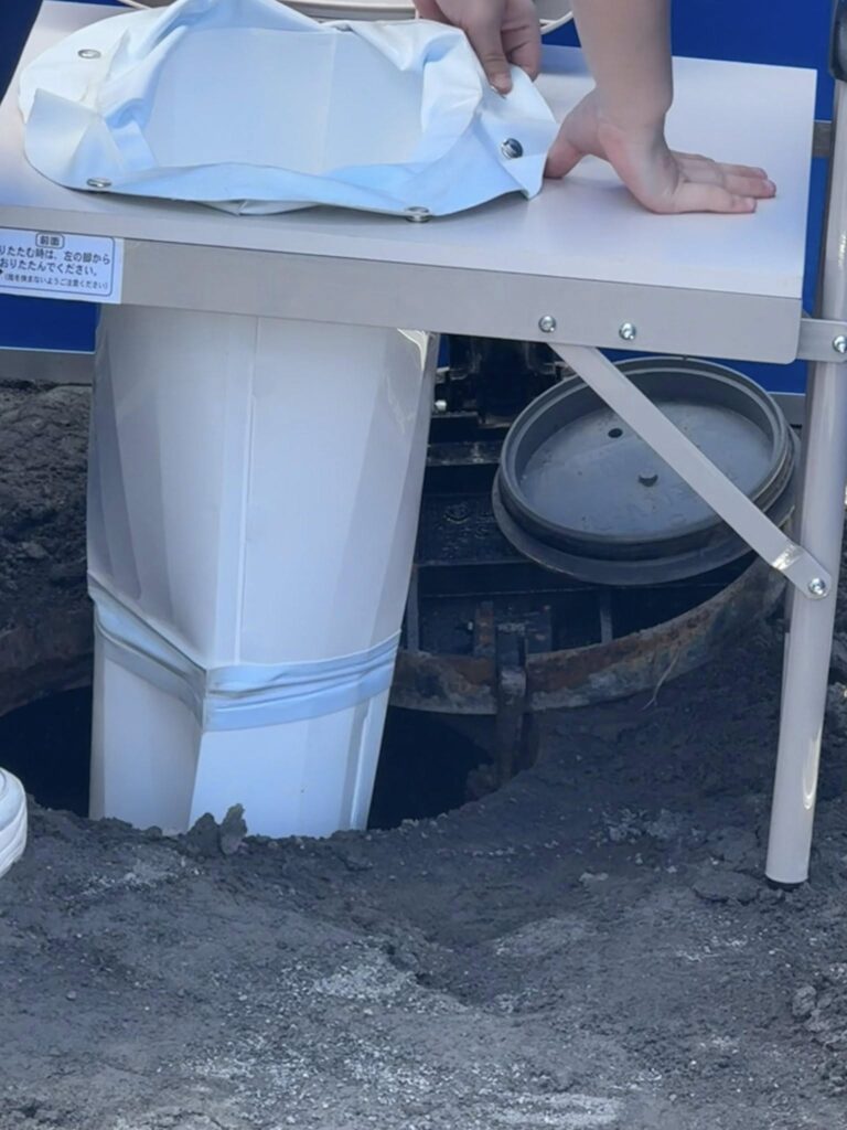 いち早く仮設トイレ設置