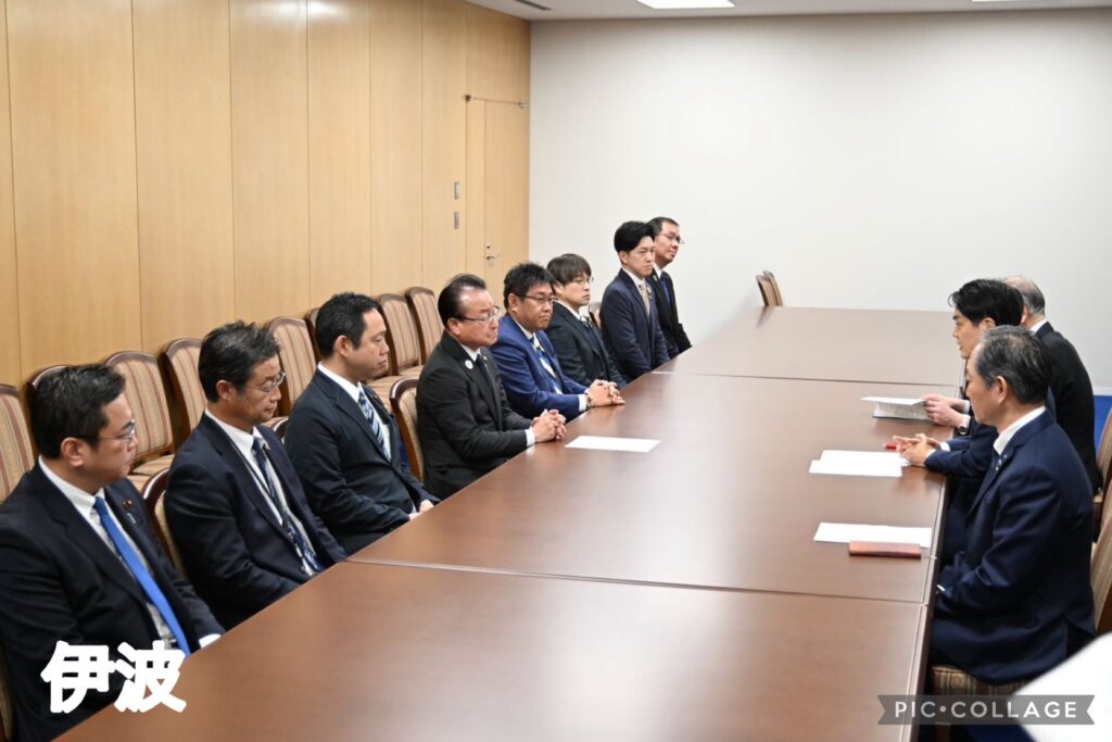 【物価高騰対策の早期実施を要望】山中市長へ要望書を手交