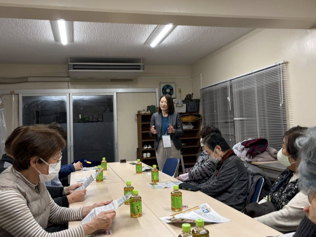 市政報告会に丸尾なつ子