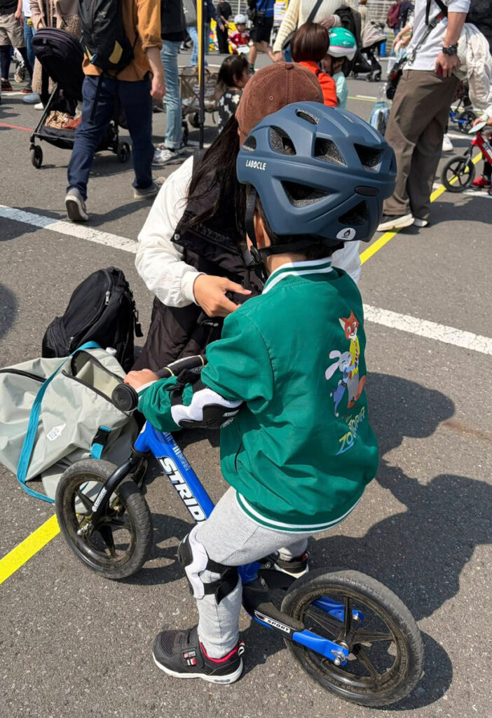 みなとみらいでストライダー