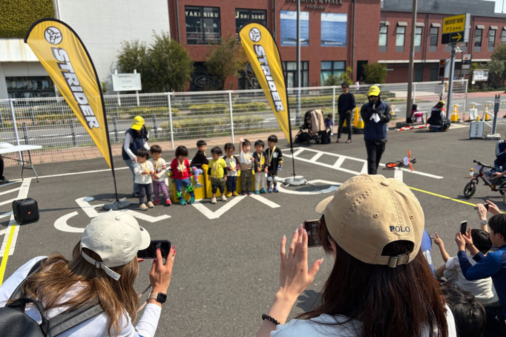 みなとみらいでストライダー
